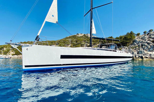 Oceanis Yacht 62 - 4 + 1	 Penultimo 